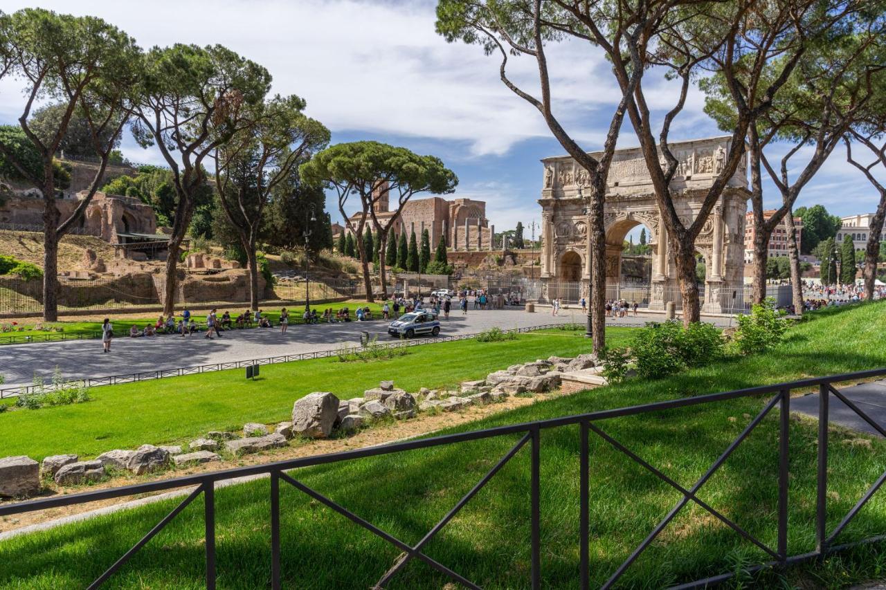 Colosseo Luxe Apartment In The Center Of Рим Экстерьер фото