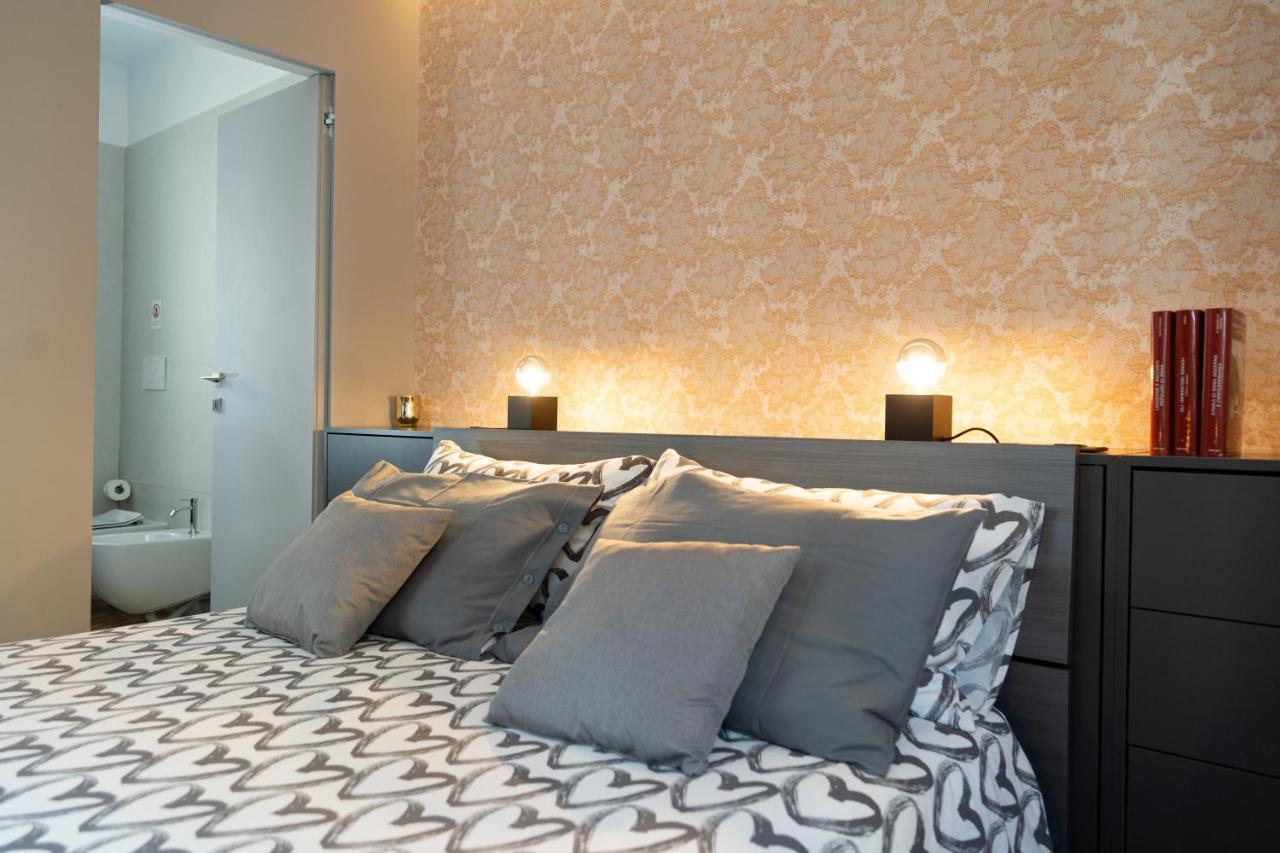 Colosseo Luxe Apartment In The Center Of Рим Экстерьер фото