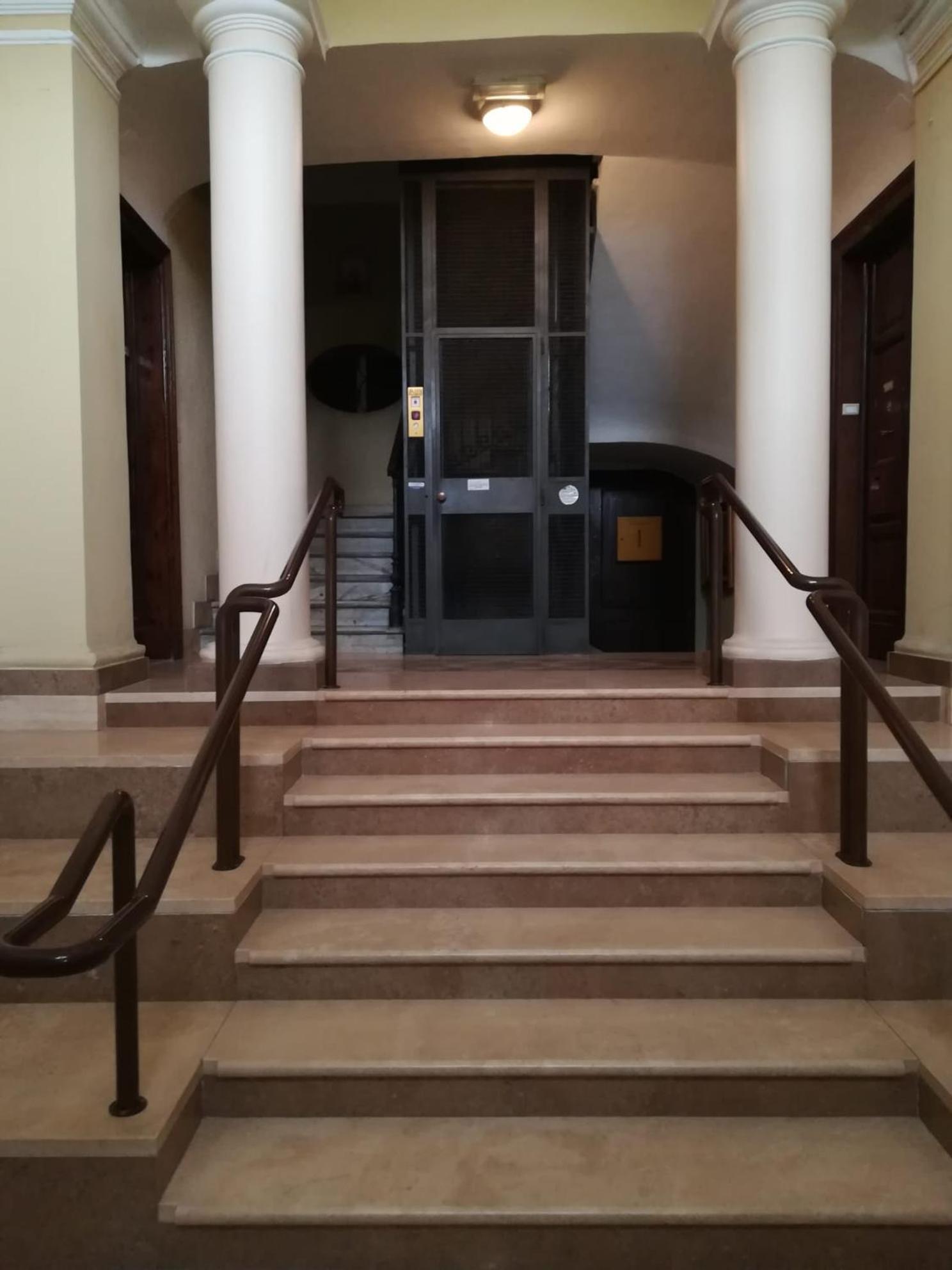 Colosseo Luxe Apartment In The Center Of Рим Экстерьер фото